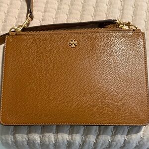 Tory Burch Pebbled Leather Convertible Crossbody in Caramel